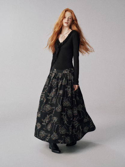 "氧气银河" V-Neck Ruffle Long-Sleeve Knit Top (Deep Black)