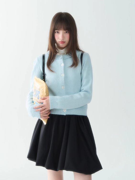 罐头士多所 - "Coral Snowflake" Soft Knit Shell-Button Sweater