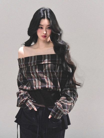 少也眼 Autumn Muse Off-Shoulder Striped Crop Shirt