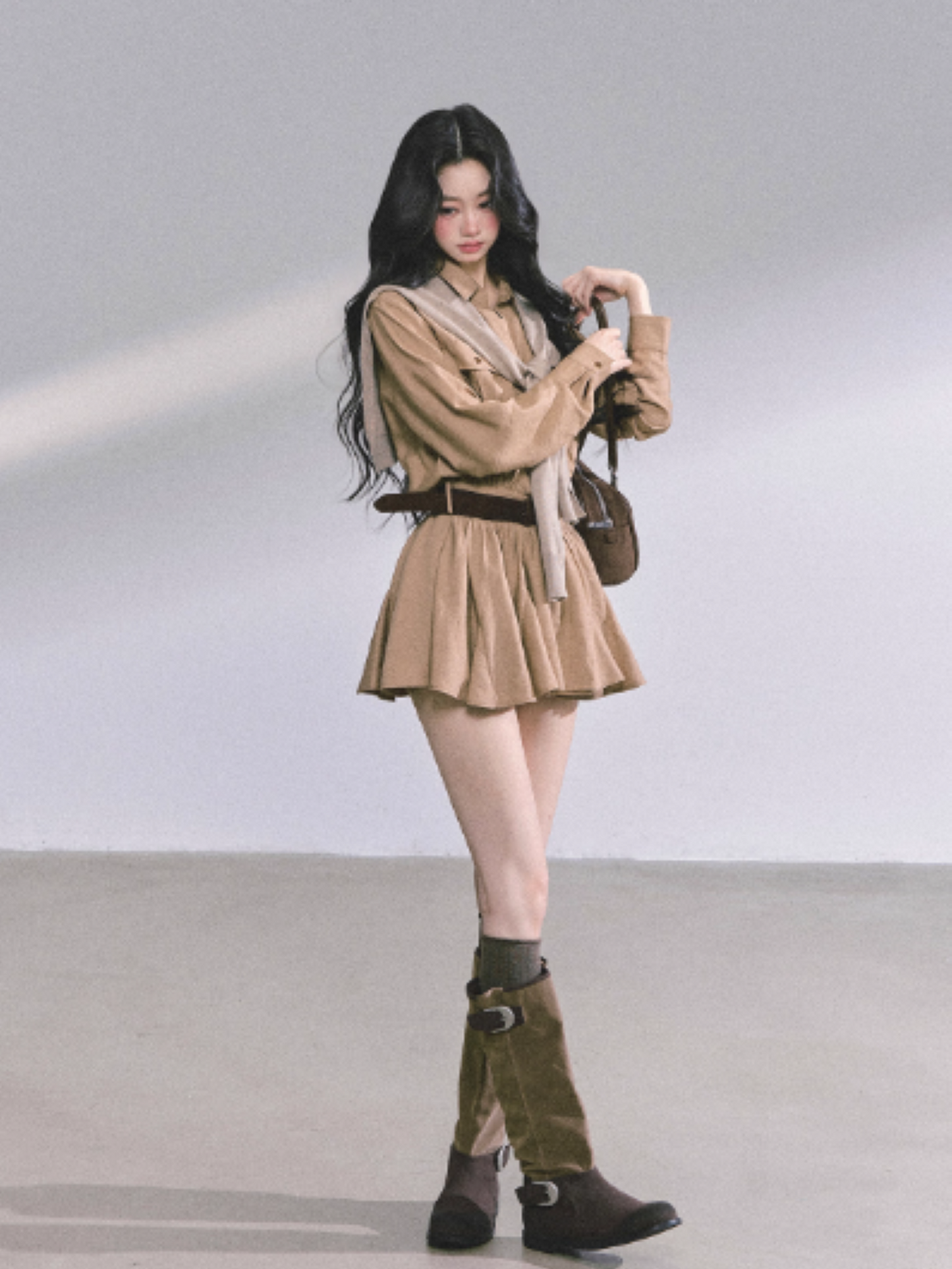 少也眼 Hepburn-Inspired Puff Mini Utility Dress