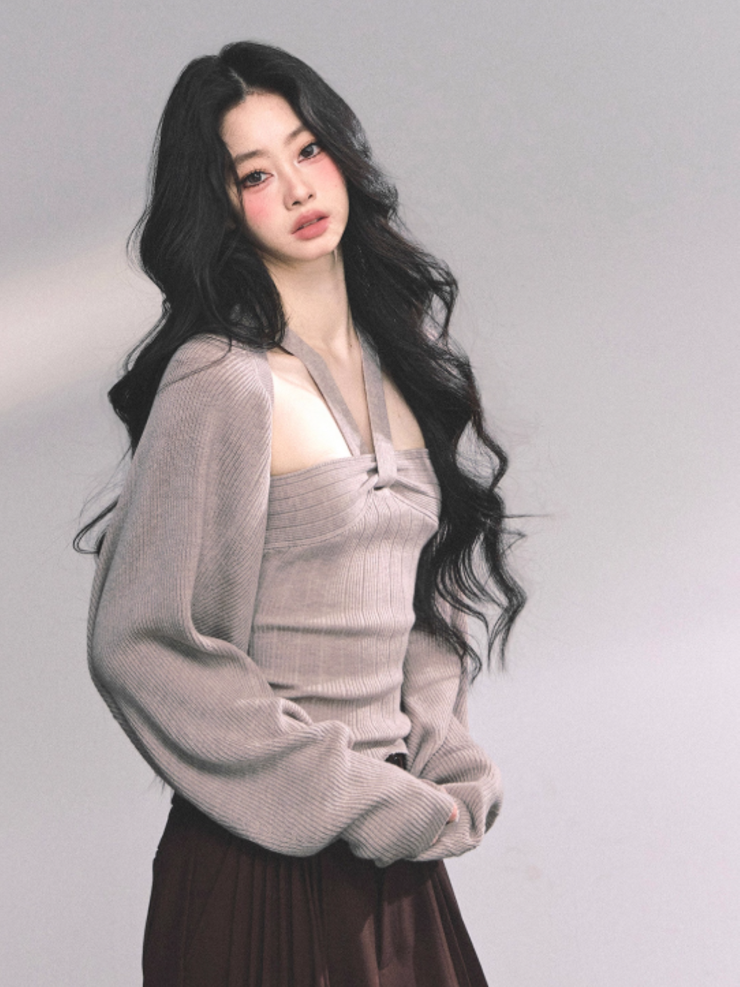 少也眼 French Oatmeal Beige Knit Top and Shawl Two-Piece Set