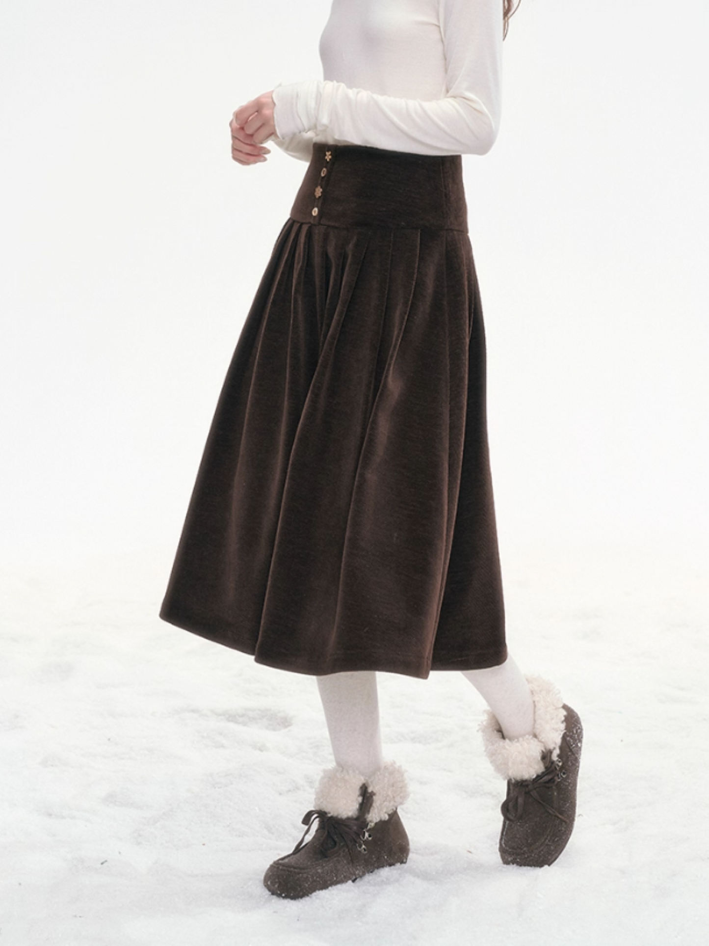 "Polka Waltz" Corduroy Pleated Skirt – Brown SJ2025333