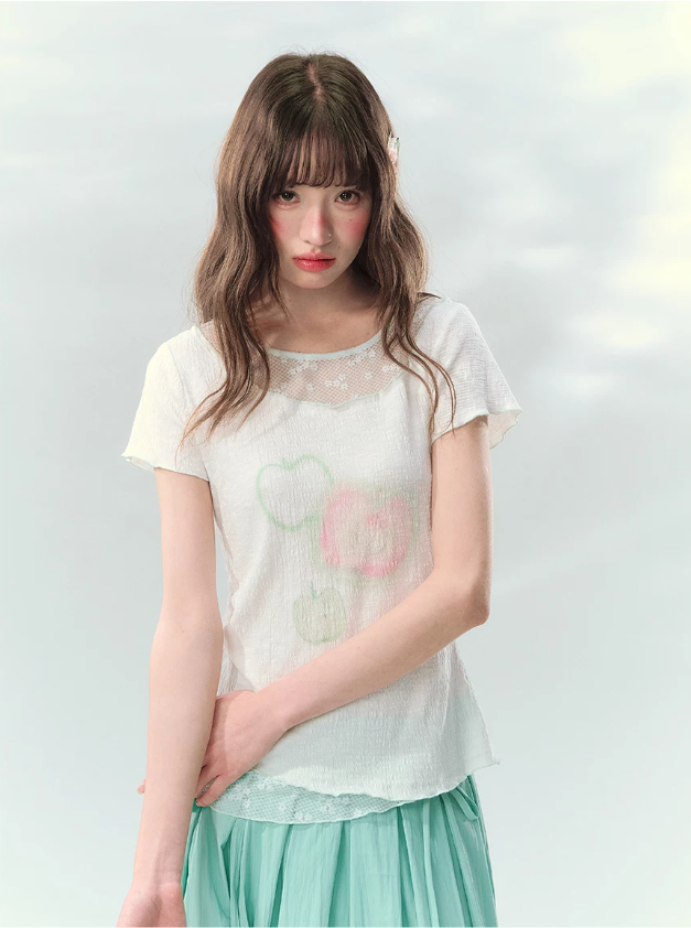 “Apple Mist Daydream” White Apple Print Ruched Tee