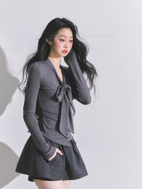 少也眼 Suzy Inspired Minimal Korean V-Neck Slim Fit Long Sleeve Top
