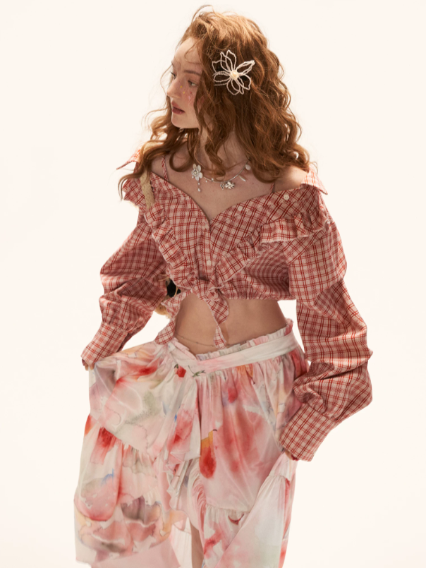 "Retro Rouge Mood" Plaid Tie Front Off-Shoulder Top WE950