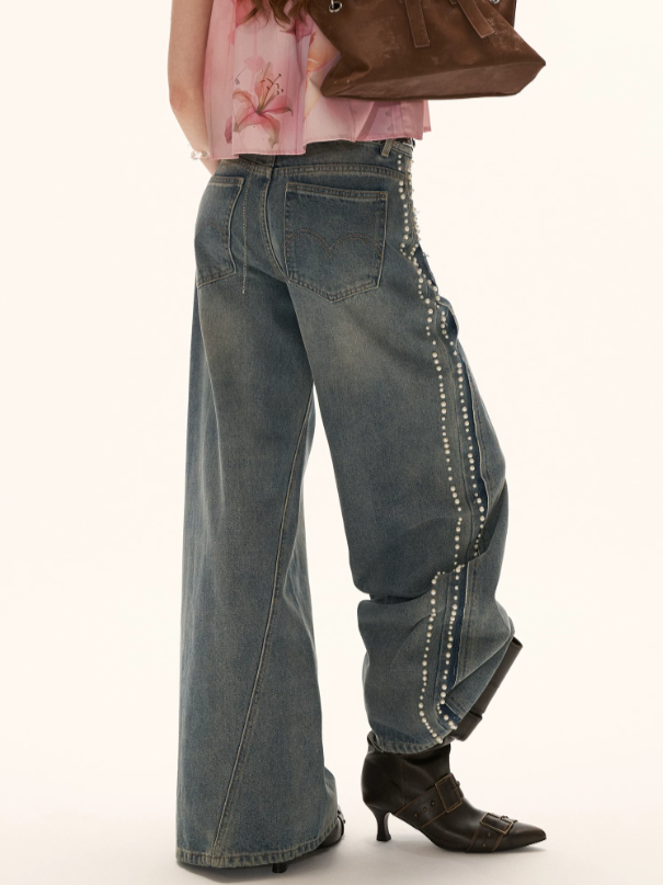 "Vintage Luxe Mood" Studded Distressed Straight-Leg Jeans WE1001