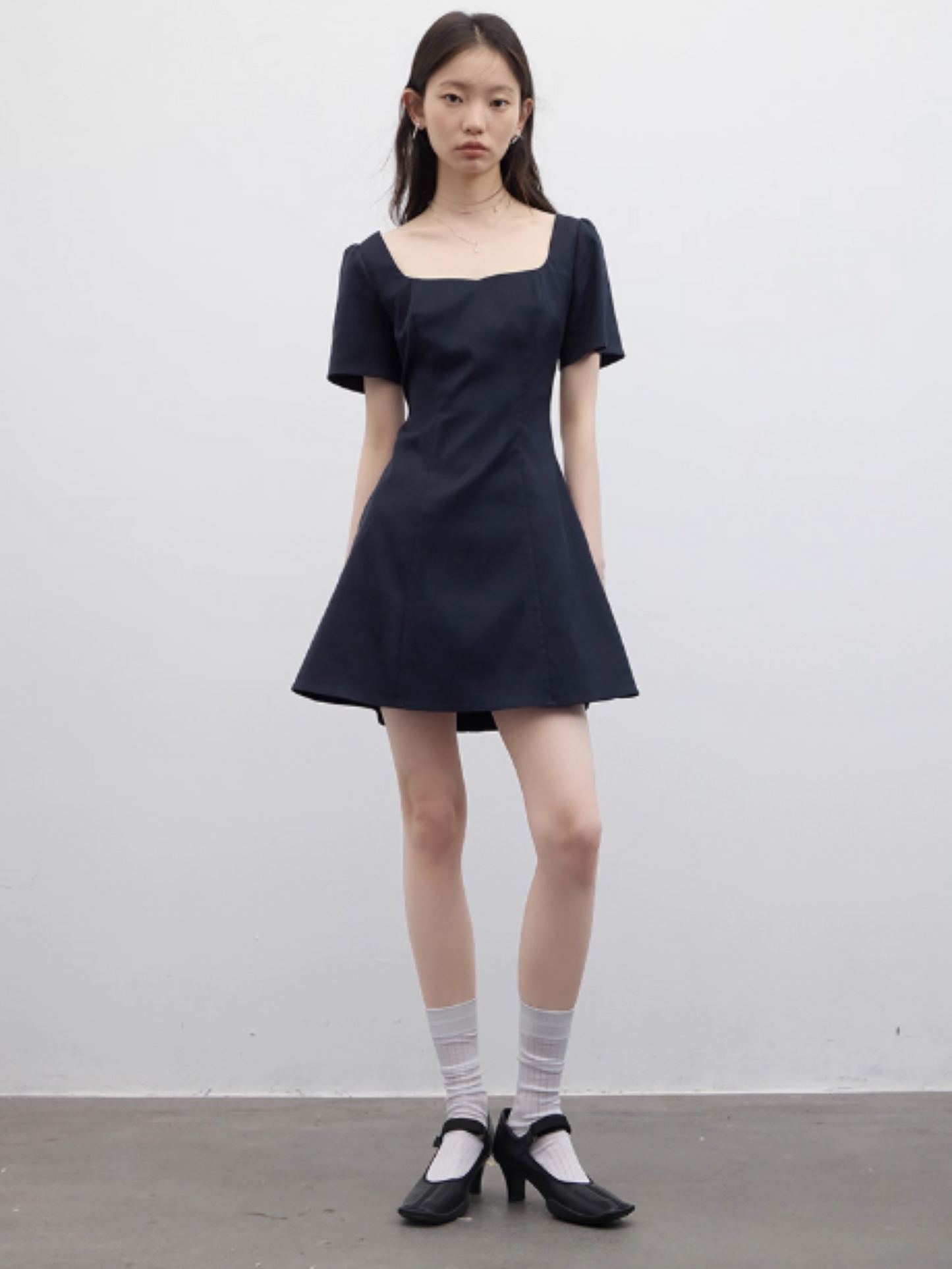 FUSSED Elegant Lady Square-Neck Linen-Cotton Dress – Moon Shadow Blue FOF-25SS079