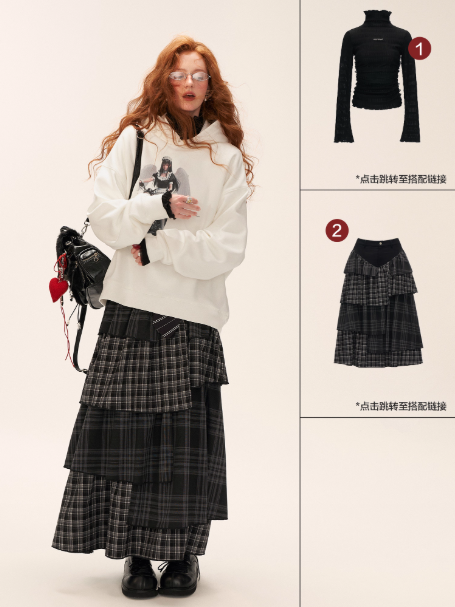 MAMC - White Oversized Hoodie – Playful Maid Streetwear Pullover WE829