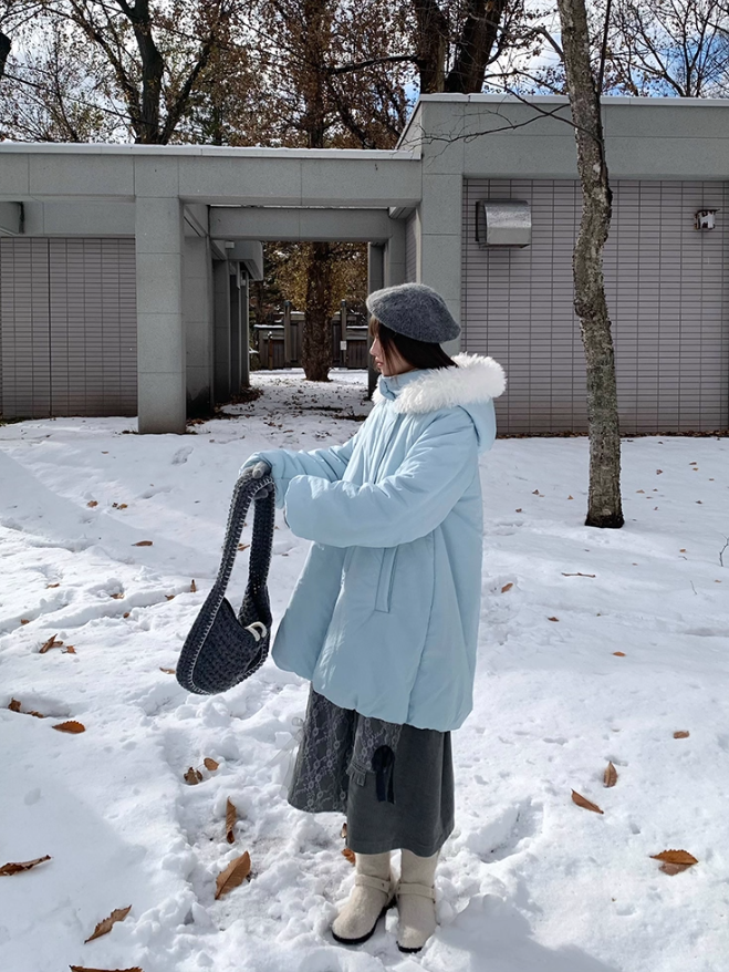 罐头士多所 Winter Balloon Silhouette Puffer Coat with Detachable Hood