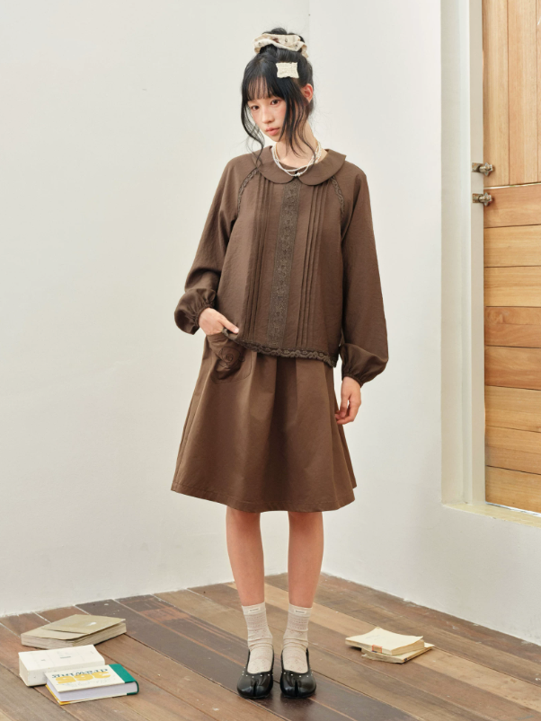 DAILY ARTIST - Coffee Brown Rose Embroidered Pleated A-Line Skirt