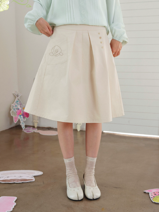 DAILY ARTIST - Warm Ivory Rose Embroidered Pleated A-Line Skirt