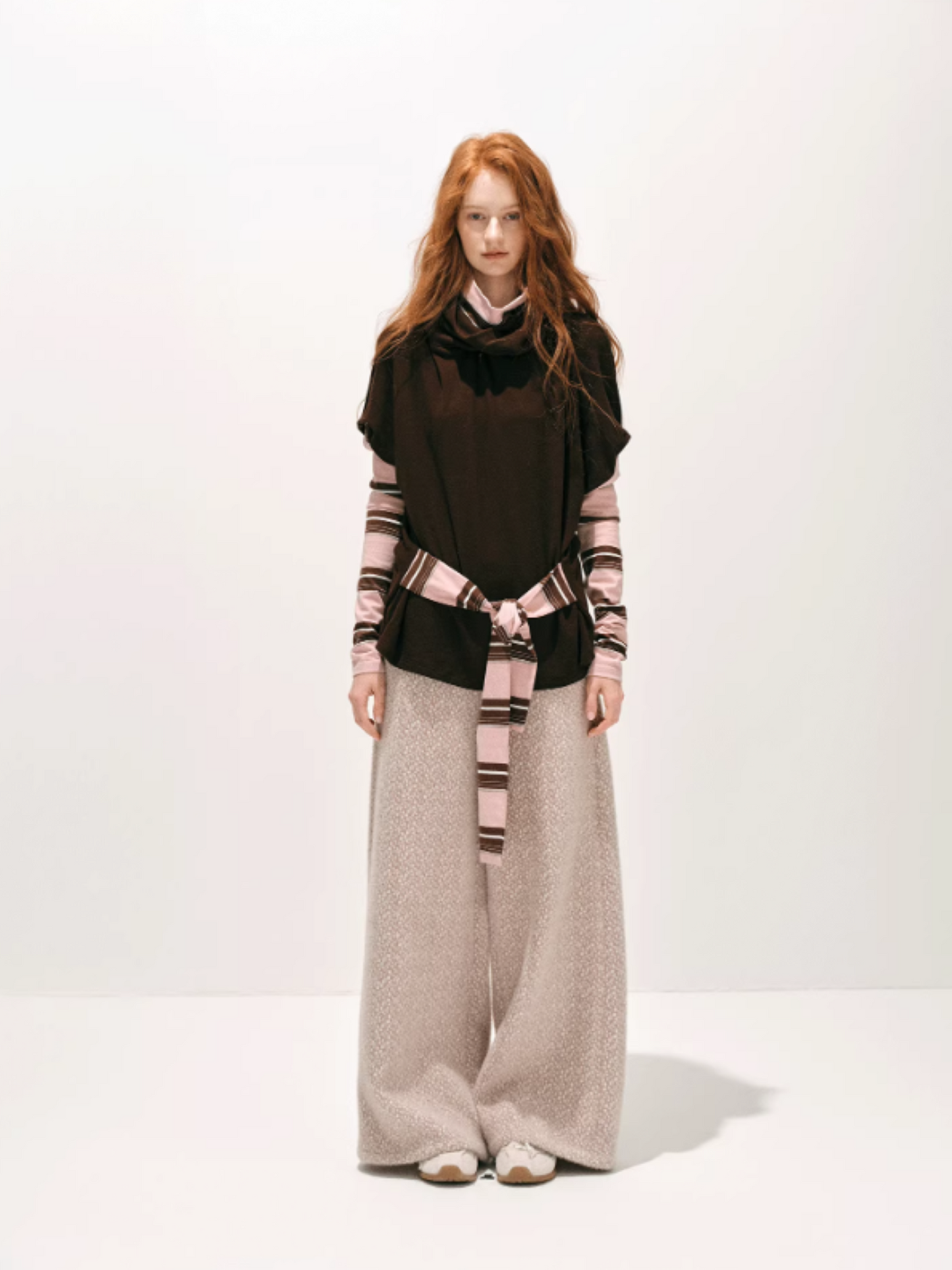 "粉色巧克力" Layered Mock-Neck Knit Top in Pink & Chocolate