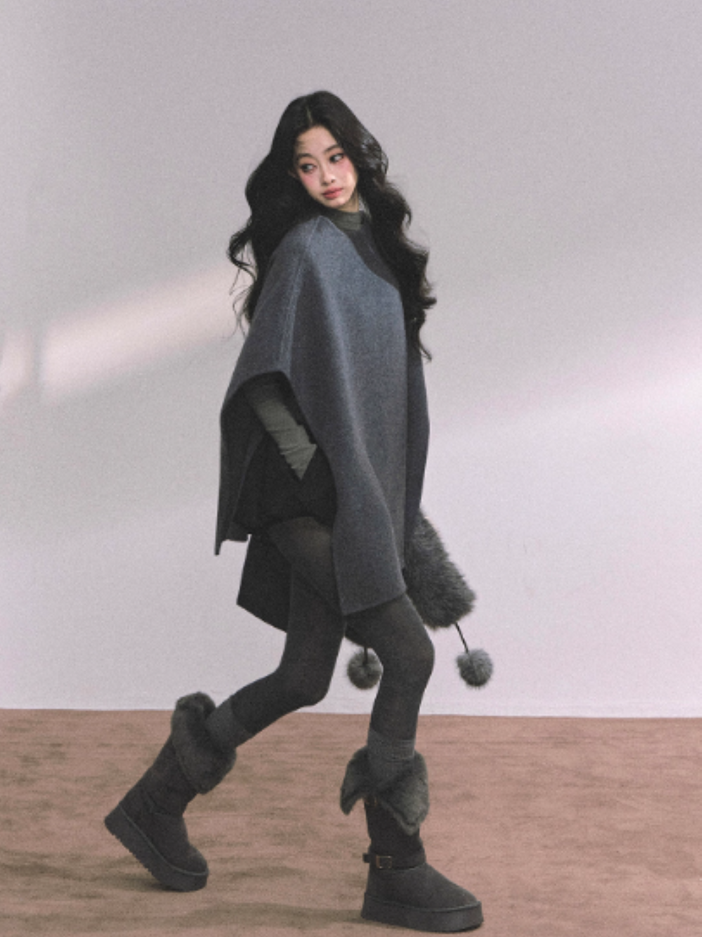 少也眼 French-Inspired Double-Faced Wool Cape Coat – Gray