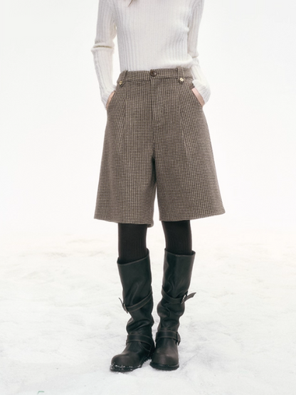 "Ash Mist Soft Wool" Two-Piece Set – Gray Coat & Plaid Shorts LL2025318