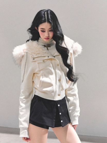 少也眼 “Snowvel Embrace” Hooded Sherpa Jacket - Cream White 874351