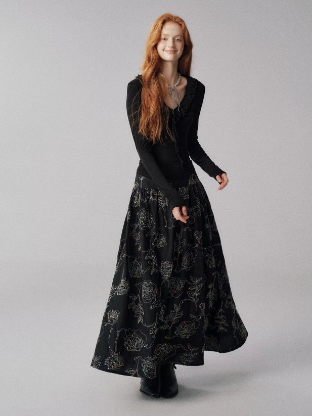 "糖果多巴胺" Color-Accented Embroidered Flared Midi Skirt (Black)