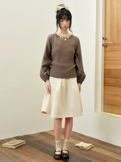 DAILY ARTIST - Warm Ivory Rose Embroidered Pleated A-Line Skirt