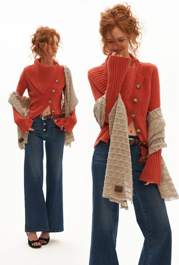 MAMC - Recycled Airy-Knit Fitted Turtleneck Sweater (Orange / Brown)