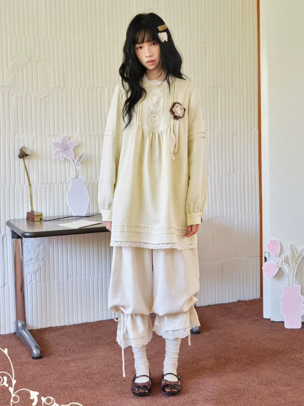 DAILY ARTIST - “Pale Twilight Sequence” Vintage Lace Appliqué Babydoll Dress (Light Brown / Pale Yellow)