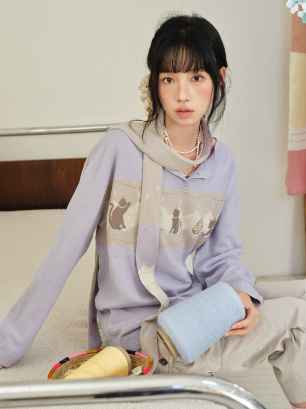 DAILY ARTIST - Taro Purple Cat & Yarn Ball Henley Knit Pullover (With Matching Scarf)