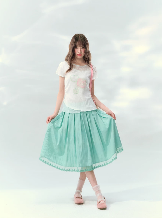 “Apple Mist Daydream” White Apple Print Ruched Tee
