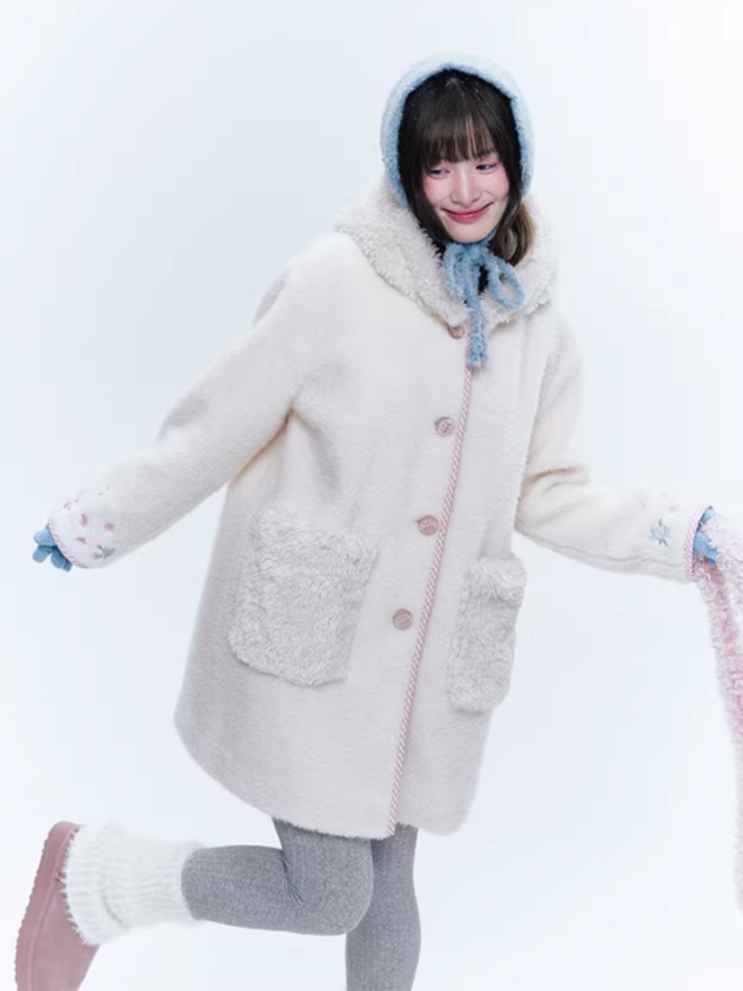 CREAMO2奶油氧气 - Soft Ivory Embroidered Teddy Wool-Style Midi Coat