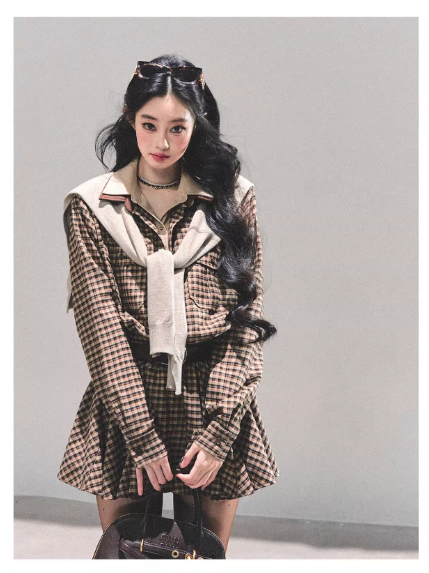 少也眼 “She Walked Through Yesterday" Coffee Layered Dress