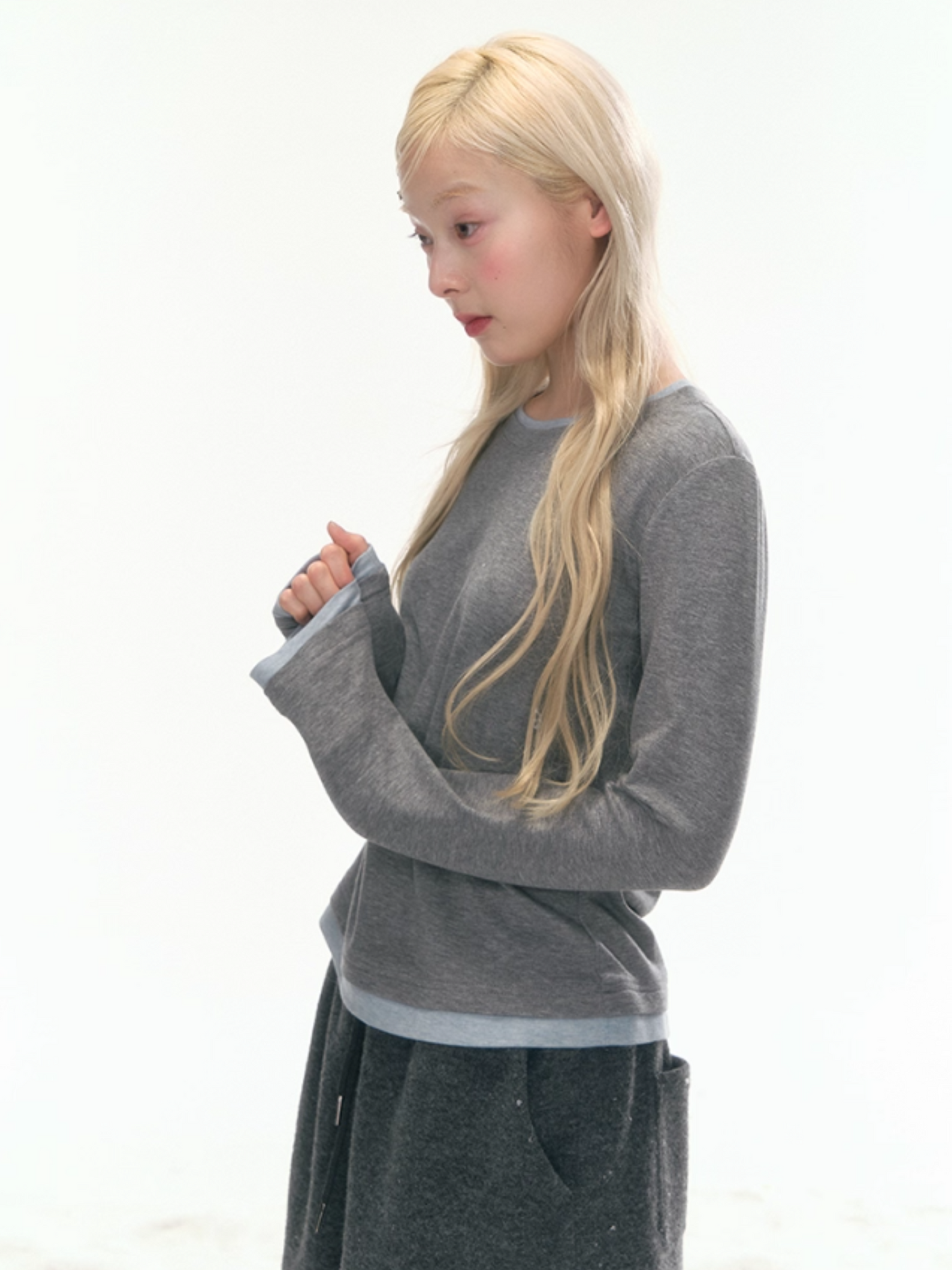 "Cream Cloud" Gray - Blue Colorblock Wool Knit Top LL2025471