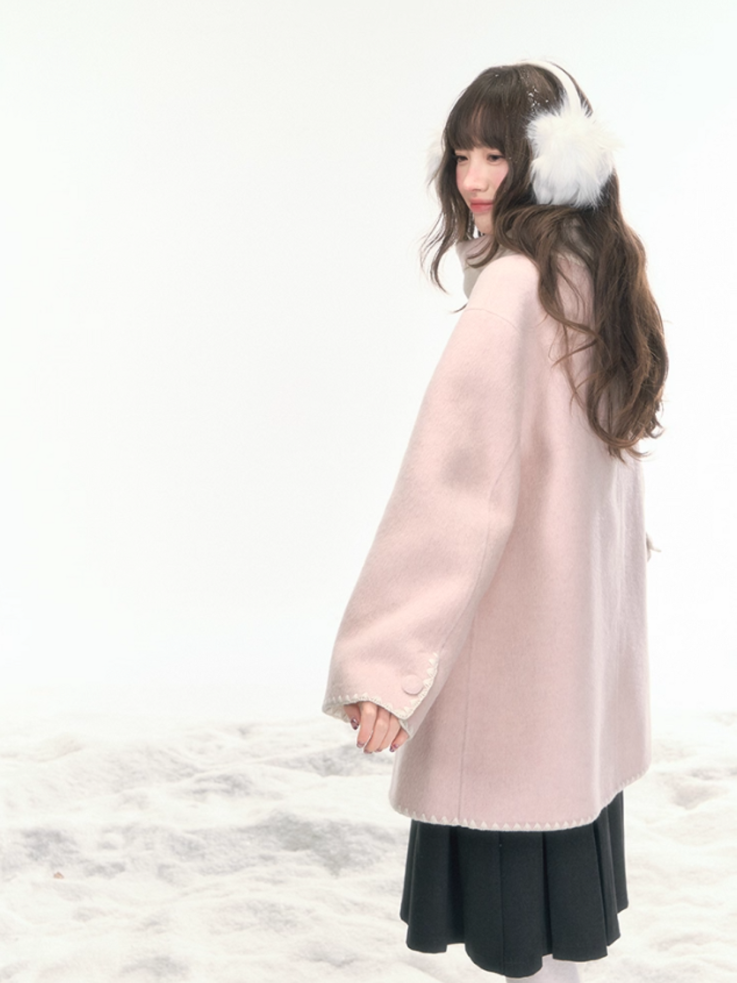 "Morning Verse & Night Poem" Reversible Wool Two-Tone Overcoat - Pink × White LL2025455