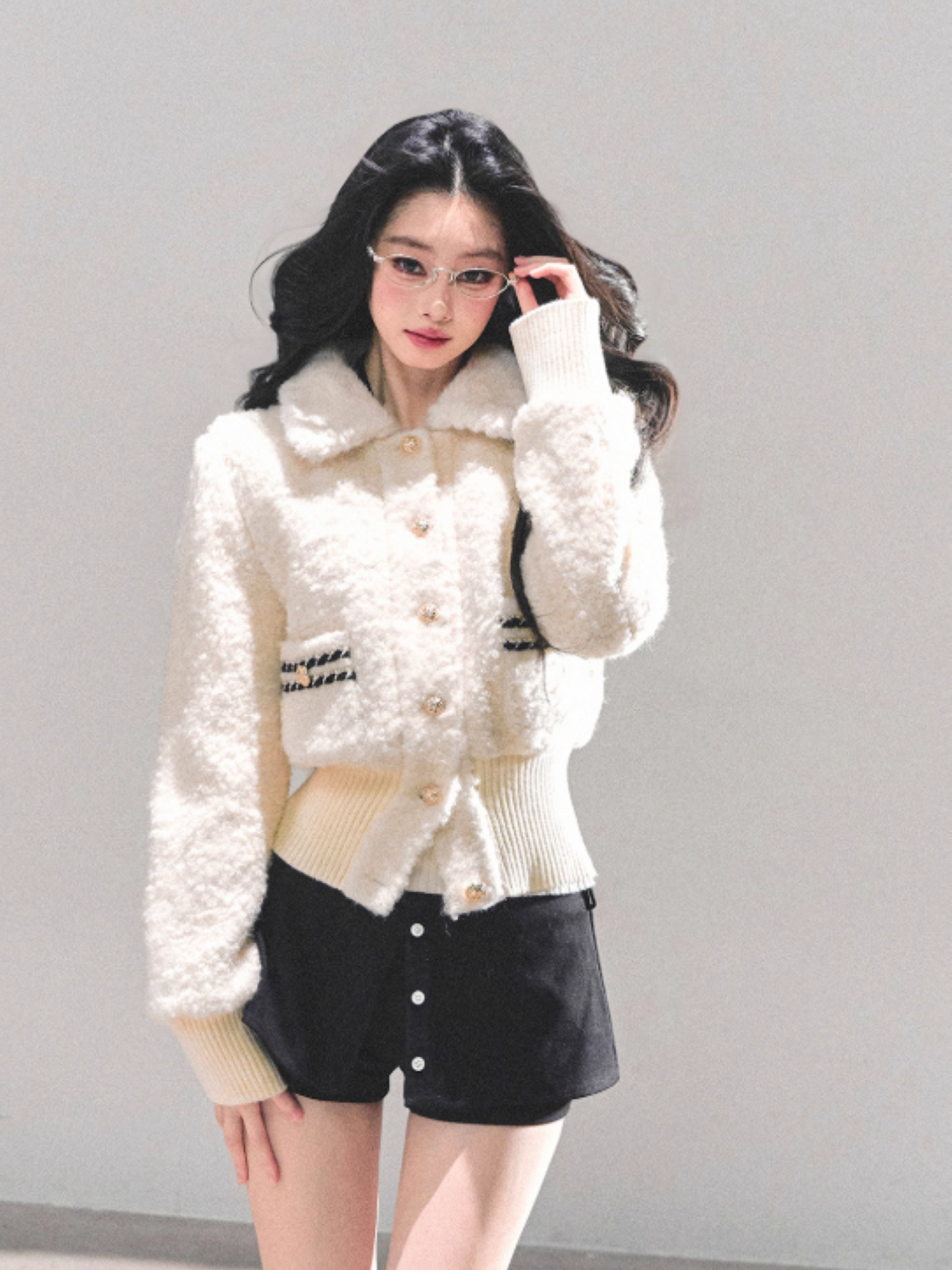 让她降临 “Soft Whisper” Shearling Fleece Jacket