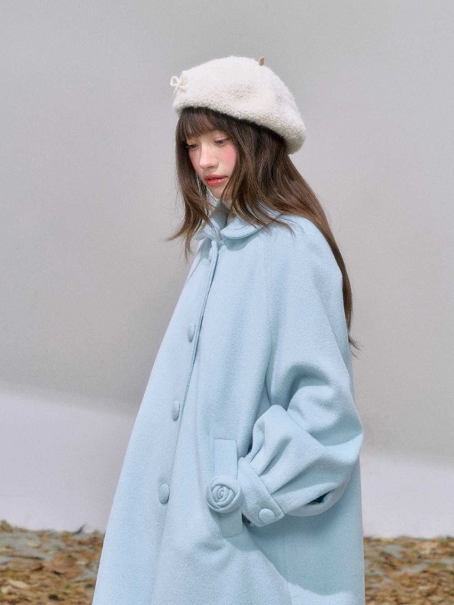 "风吟花语" Sugar Blue A-Line Wool Coat with Detachable Floral Pockets
