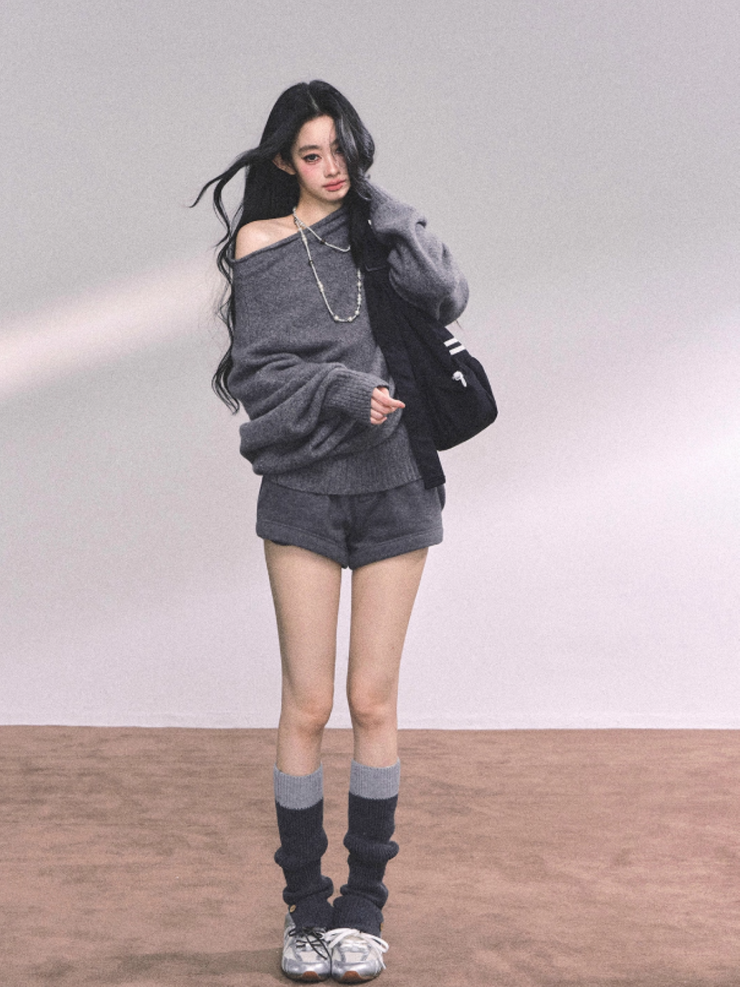 少也眼 Korean Off-Shoulder Slouchy Knit Sweater