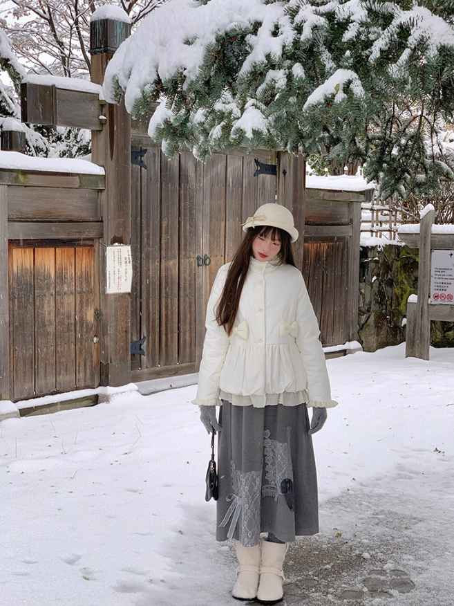 罐头士多所 Lace Bow Flare Skirt – Sweet Japanese-Inspired A-Line Skirt