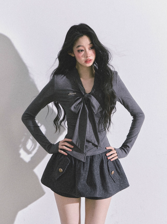 少也眼 Suzy Inspired Minimal Korean V-Neck Slim Fit Long Sleeve Top
