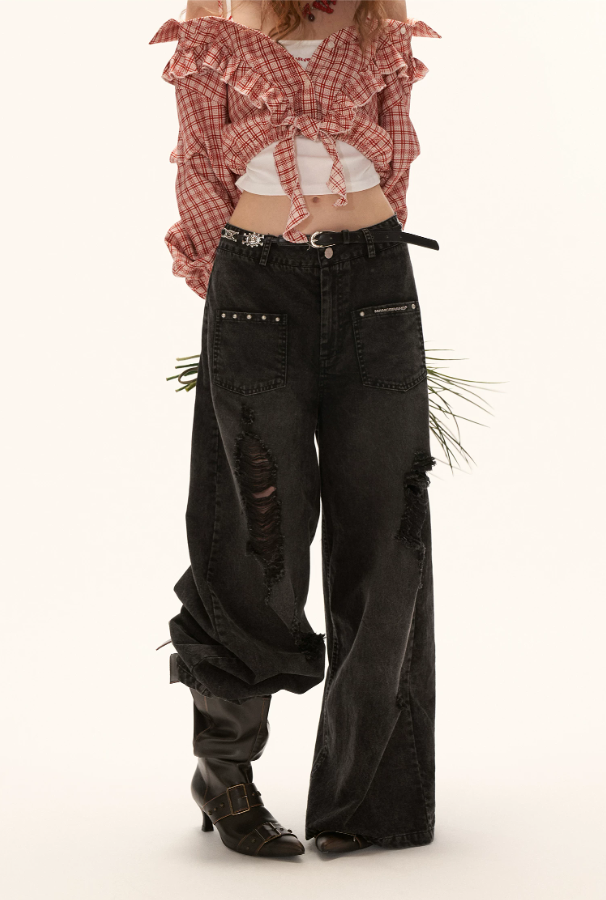 MAMC - "Street Rebel Mood" Distressed Black Straight-Leg Jeans WE932