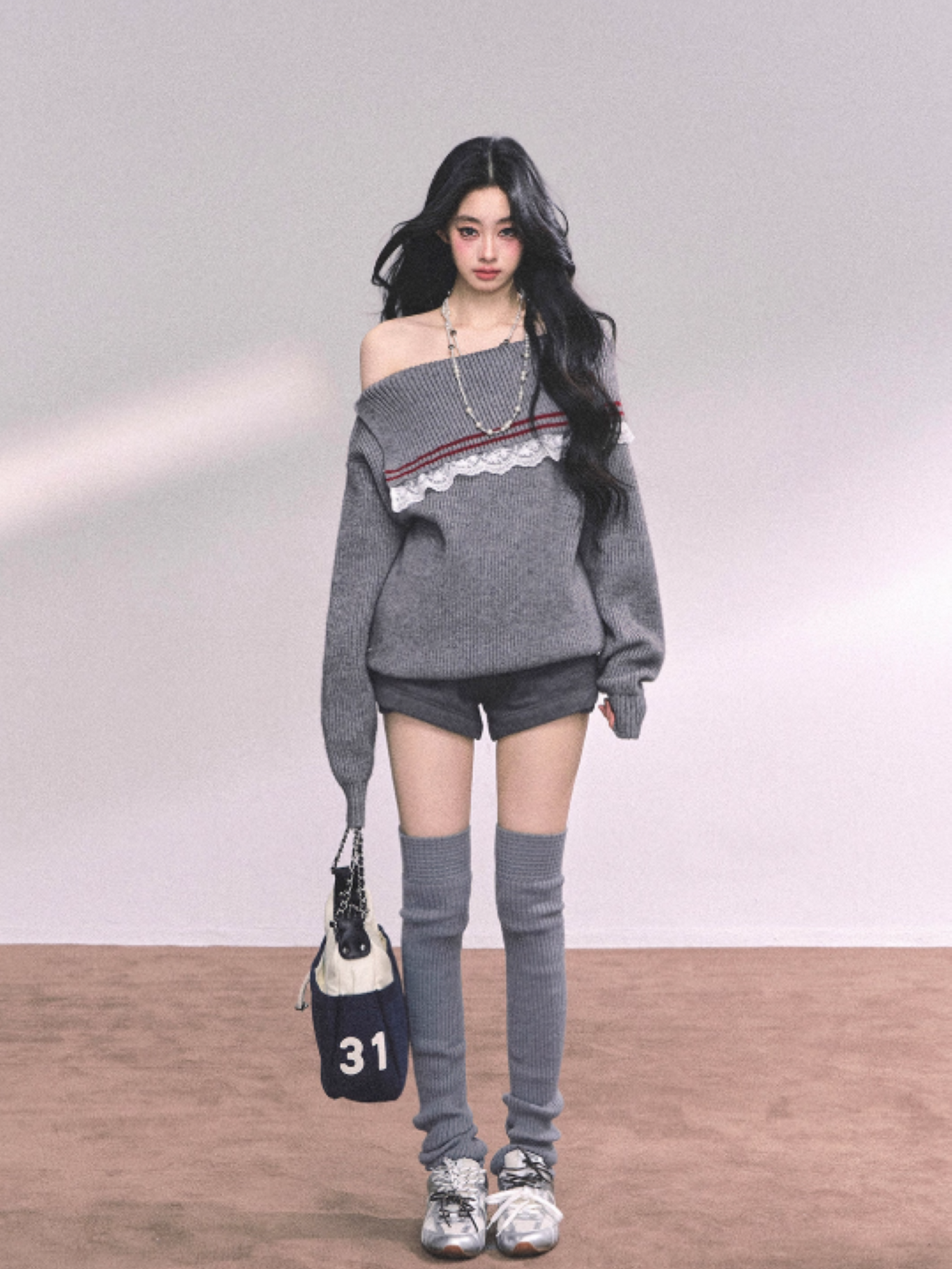 少也眼 Korean Slouchy Lace-Trim Asymmetrical Shoulder Sweater