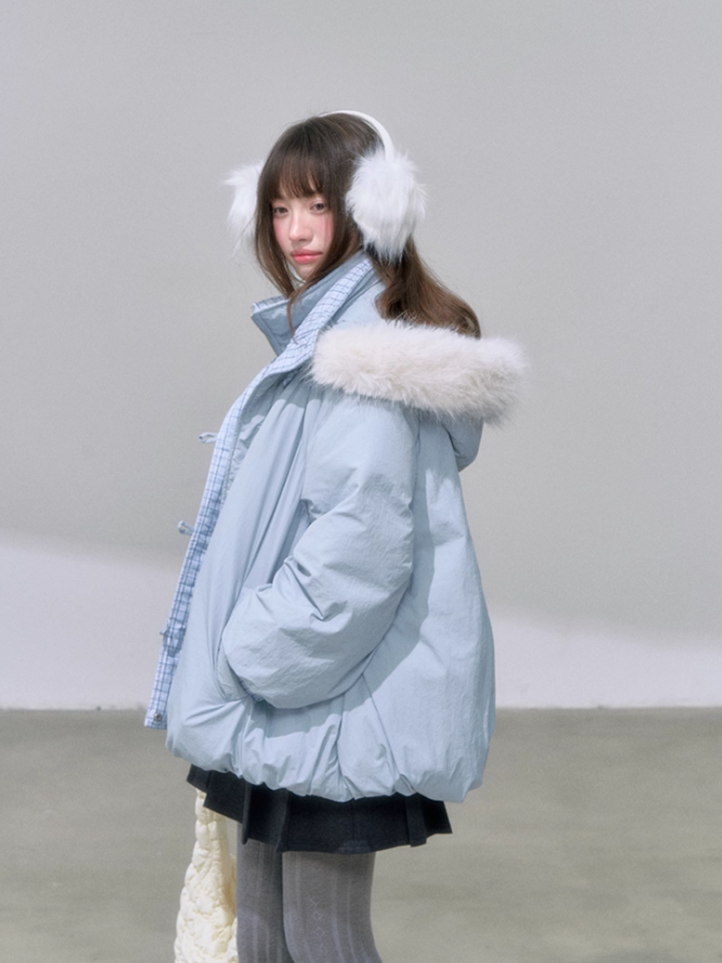 "雪境叠影" Faux Two-Piece Blue Down Jacket with 90% Duck Down & Fur Hood