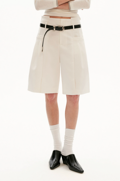 Tailored High-Waist Bermuda Suit Shorts (White / Black)