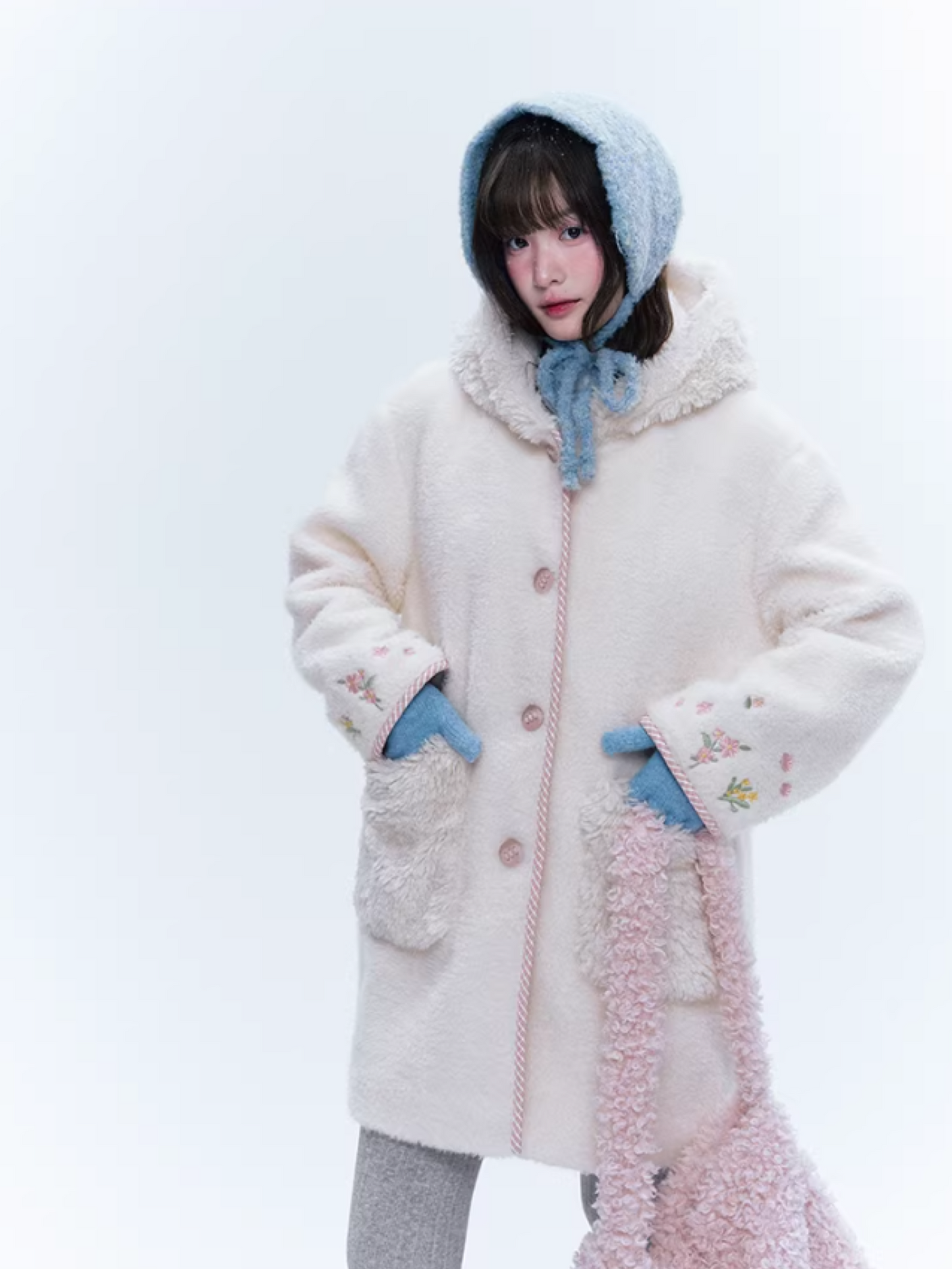 CREAMO2奶油氧气 - Soft Ivory Embroidered Teddy Wool-Style Midi Coat