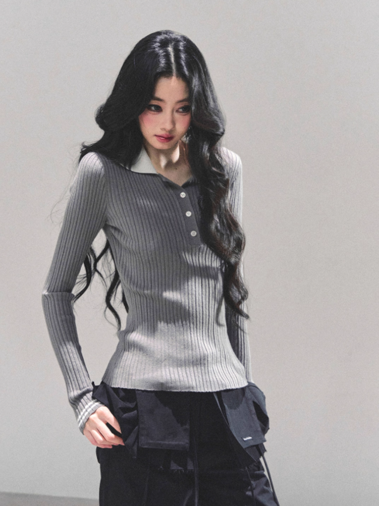 "温蒂的信" Classic Polo Collar Knit Top - Gray